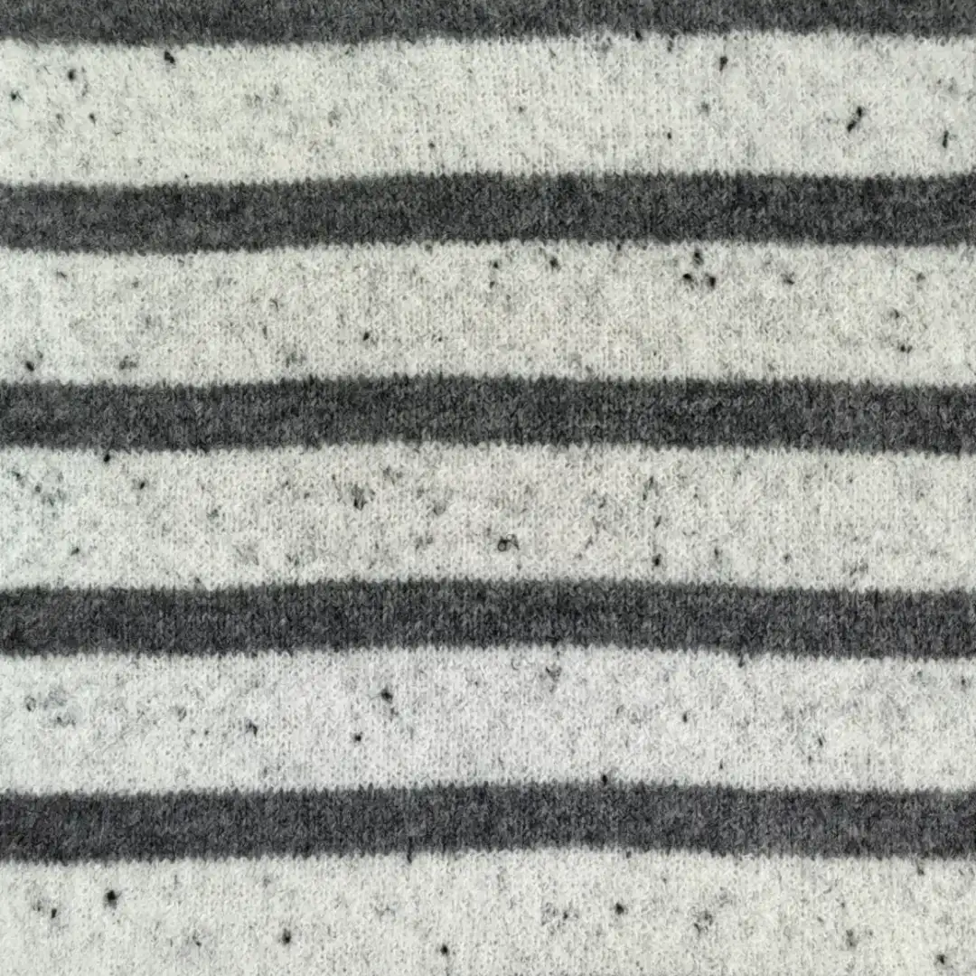 China Yarn for Polo Shirt,Ladies Vest (Sweater),Full-Zipper Cardigan (Sweater),Round Neck Pullover (Sweater) Mossy Yarn Fancy Yarn Acrylic Polyester Elastane 黑白点 color buy from China wholesaler bulk order at wholesale price free worldwide shipping Alibaba