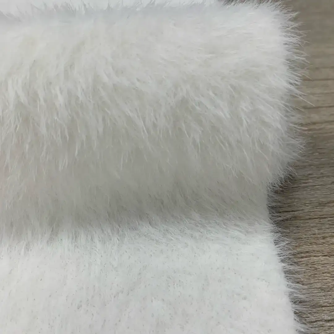 China Yarn for Open Cardigan (Sweater),Full-Zipper Cardigan (Sweater),Round Neck Pullover (Sweater) Cat Feather Yarn Fancy Yarn Nylon 白色 color buy from China wholesaler bulk order at wholesale price free worldwide shipping Alibaba