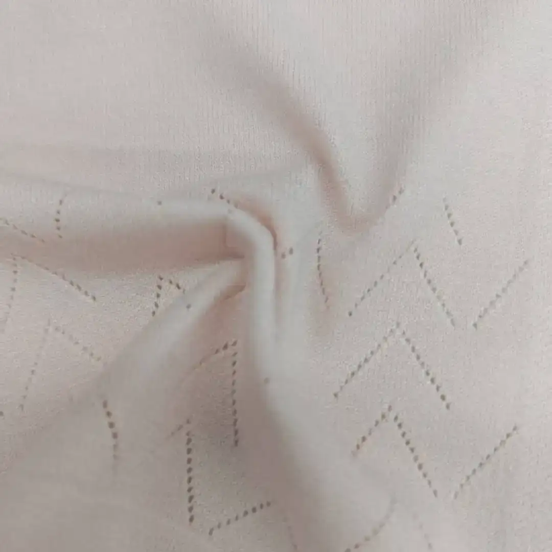 China Yarn for Polo Shirt,Crop Top,Hoodie,Half-Zipper Cardigan (Sweater) Core Spun Yarn Regular Yarn Viscose PBT light pink color buy from China wholesaler bulk order at wholesale price free worldwide shipping Alibaba