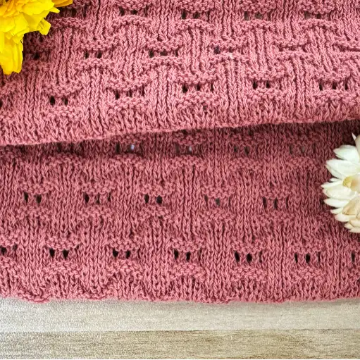 China Yarn for Ladies Vest (Sweater),Half-Zipper Cardigan (Sweater),Crew Neck Pullover (Sweater),Polo T-shirt (Sweater) Twisted Yarn Twisted Yarn Recycled Cotton Brick red color buy from China wholesaler bulk order at wholesale price free worldwide shipping Alibaba