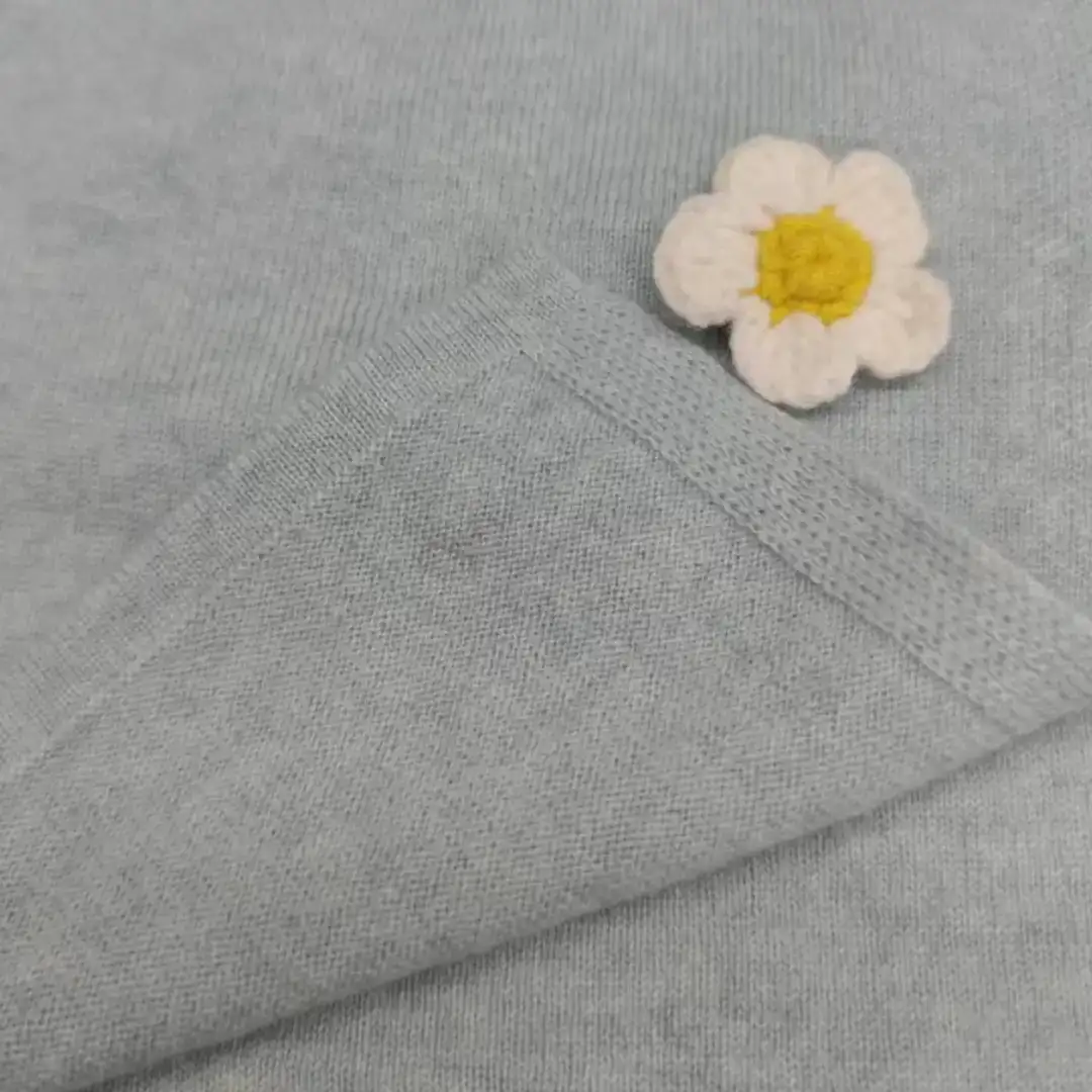 China Yarn for Open Cardigan (Sweater),Full-Zipper Cardigan (Sweater),Half-Zipper Cardigan (Sweater) Woollen Spun Regular Yarn Wool Cashmere multicolor color buy from China wholesaler bulk order at wholesale price free worldwide shipping Alibaba