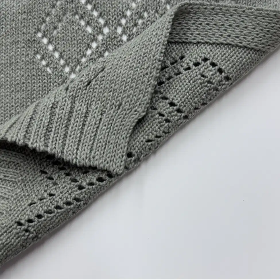 China Yarn for Ladies Vest (Sweater),Men’s Vest (Sweater),Full-Zipper Cardigan (Sweater),Half-Zipper Cardigan (Sweater) Ring Spun Regular Yarn Linen Cotton GREEN color buy from China wholesaler bulk order at wholesale price free worldwide shipping Alibaba