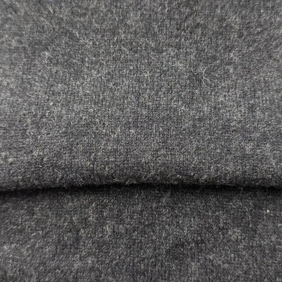 China Yarn for Ladies Vest (Sweater),Half-Zipper Cardigan (Sweater),Shirt Long Sleeve Zipper (Sweater),Skirt (Sweater) Woollen Spun Regular Yarn Wool Silk Cashmere gray color buy from China wholesaler bulk order at wholesale price free worldwide shipping Alibaba