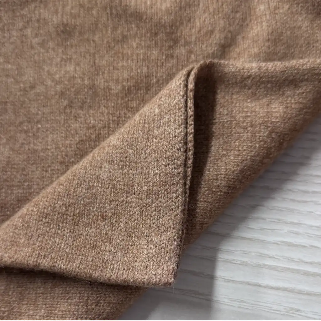 China Yarn for Ladies Vest (Sweater),Half-Zipper Cardigan (Sweater),T-shirt (Sweater),Men's Pants (Sweater),Skirt (Sweater) Woollen Spun Regular Yarn Wool Cashmere camel color color buy from China wholesaler bulk order at wholesale price free worldwide shipping Alibaba