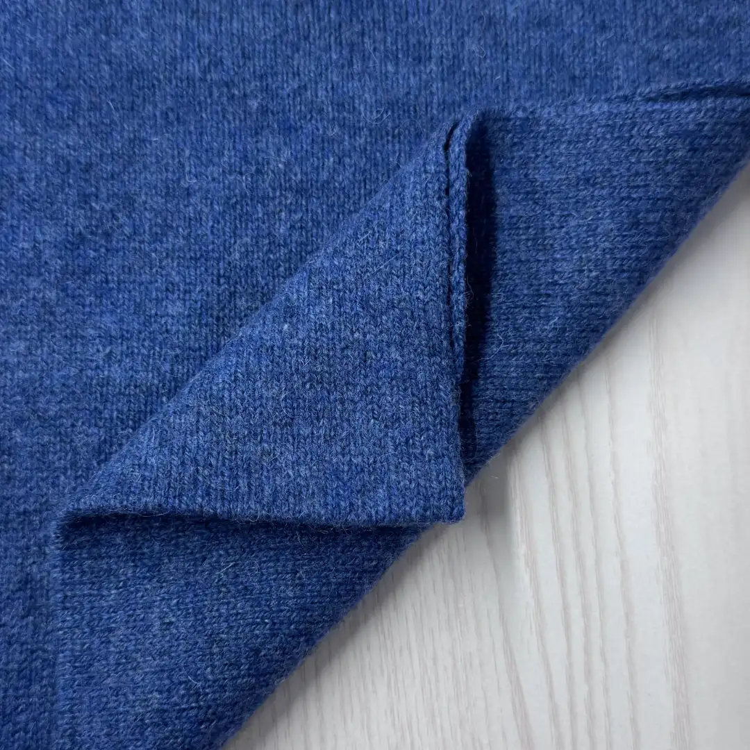 China Yarn for Ladies Vest (Sweater),Men’s Vest (Sweater),Half-Zipper Cardigan (Sweater),Hoodie  (Sweater),Dresses (Cardigan Open) (Sweater),Skirt (Sweater) Woollen Spun Regular Yarn Merino Wool Silk YAK BLUE color buy from China wholesaler bulk order at wholesale price free worldwide shipping Alibaba