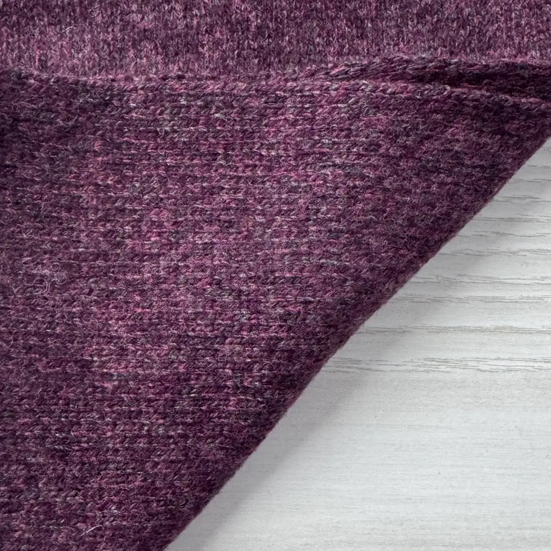 China Yarn for Ladies Vest (Sweater),Men’s Vest (Sweater),Half-Zipper Cardigan (Sweater),Men's Pants (Sweater),Women's Pants (Sweater),Skirt (Sweater),Kids Button Cami Top (Sweater),Kids Bow-Tie Cardigan (Sweater) Woollen Spun Regular Yarn Wool Nylon Amaranth color buy from China wholesaler bulk order at wholesale price free worldwide shipping Alibaba