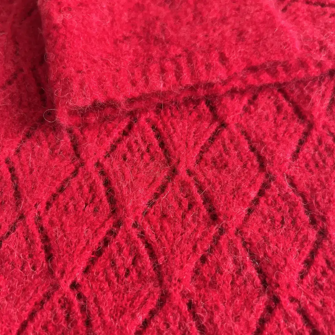 China Yarn for Ladies Vest (Sweater),Men’s Vest (Sweater),Open Cardigan (Sweater),Full-Zipper Cardigan (Sweater),Half-Zipper Cardigan (Sweater),Shirt Long Sleeve Button (Sweater),Shirt Long Sleeve Zipper (Sweater) Mossy Yarn Fancy Yarn Polyester Merino Wool Alpaca Nylon Elastane RED color buy from China wholesaler bulk order at wholesale price free worldwide shipping Alibaba