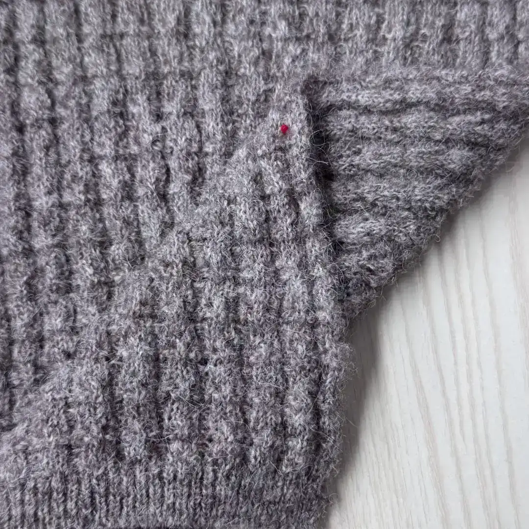 China Yarn for Ladies Vest (Sweater),Men’s Vest (Sweater),Crew Neck Pullover (Sweater),Hoodie  (Sweater),Dresses (Pullover) (Sweater),Knitted Trousers (Sweater),Women's Pants (Sweater),Skirt (Sweater) Mossy Yarn Fancy Yarn Acrylic Polyester Spandex GRAY color buy from China wholesaler bulk order at wholesale price free worldwide shipping Alibaba