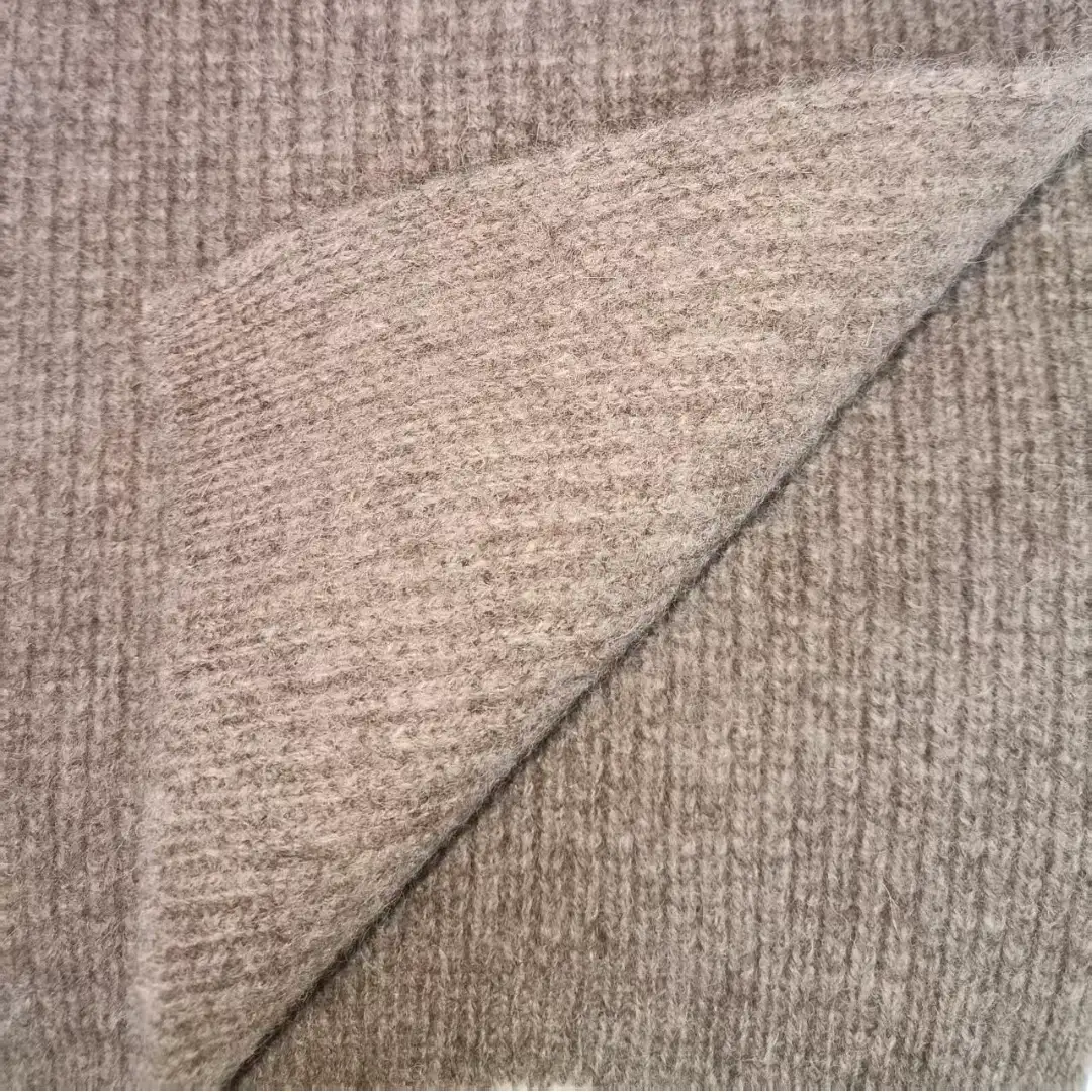 China Yarn for Ladies Vest (Sweater),Men’s Vest (Sweater),Open Cardigan (Sweater),Full-Zipper Cardigan (Sweater),Half-Zipper Cardigan (Sweater) Mossy Yarn Fancy Yarn YAK gray color buy from China wholesaler bulk order at wholesale price free worldwide shipping Alibaba