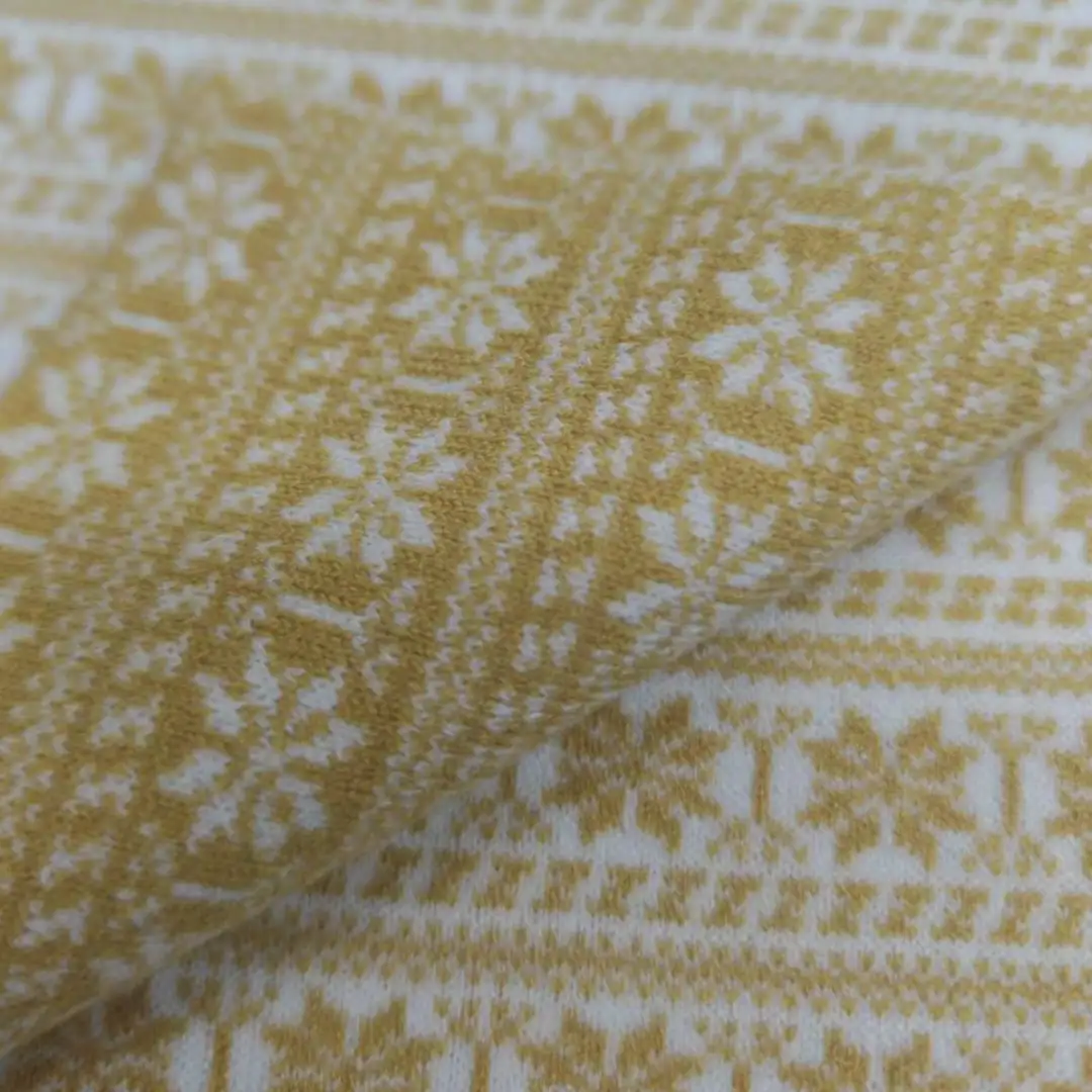 China Yarn for Open Cardigan (Sweater),Full-Zipper Cardigan (Sweater),Half-Zipper Cardigan (Sweater) Core Spun Yarn Regular Yarn Acrylic Polyester Nylon Viscose Wool white，yellow color buy from China wholesaler bulk order at wholesale price free worldwide shipping Alibaba