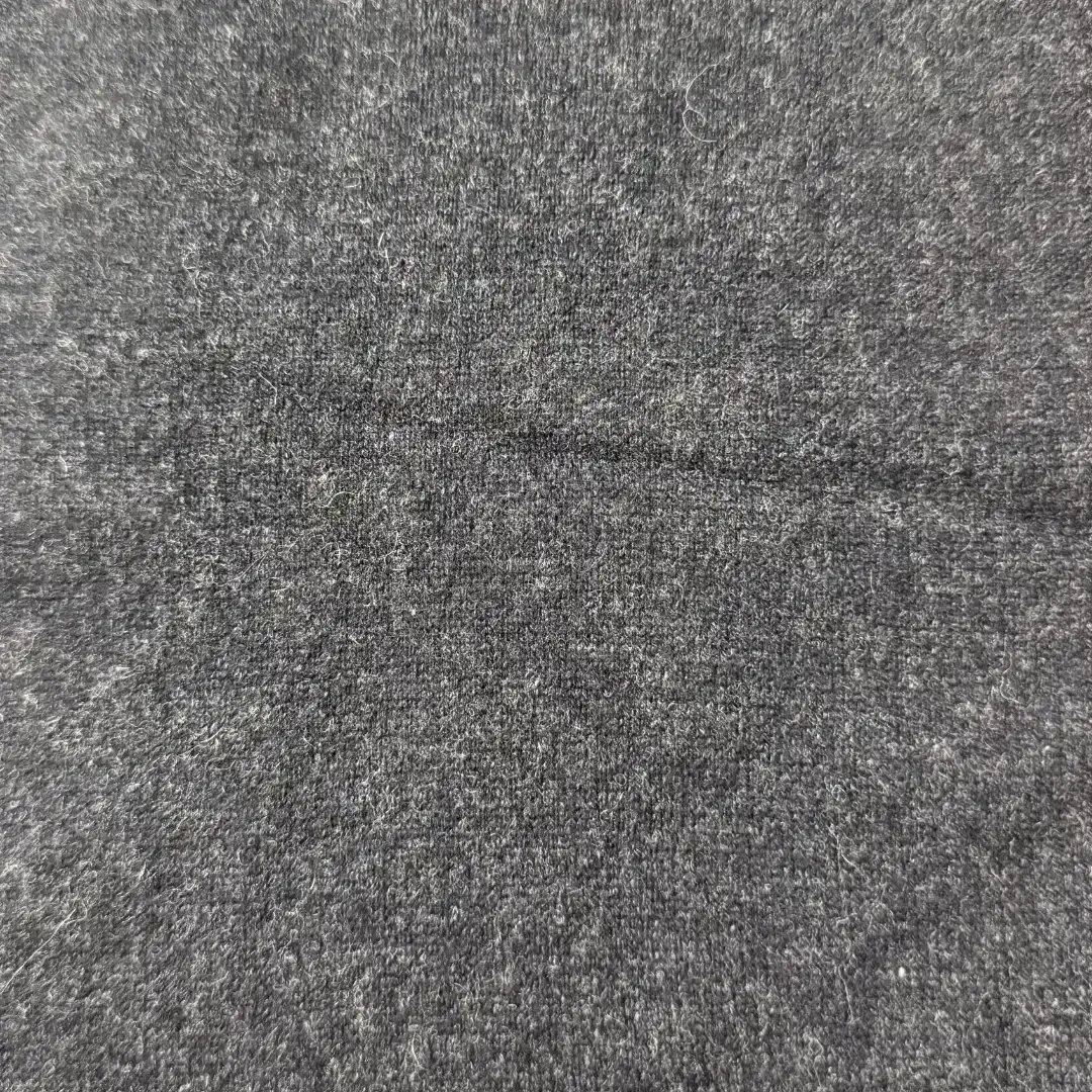 China Yarn for Men’s Vest (Sweater),Full-Zipper Cardigan (Sweater),Half-Zipper Cardigan (Sweater),Hoodie  (Sweater),Dresses (Cardigan Button) (Sweater) Worsted Spun Regular Yarn Merino Wool Cashmere Grey color buy from China wholesaler bulk order at wholesale price free worldwide shipping Alibaba