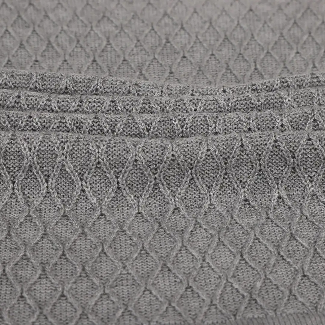 China Yarn for Ladies Vest (Sweater),Men’s Vest (Sweater),Open Cardigan (Sweater) Semi-Worsted Spun Regular Yarn Rayon Gery color buy from China wholesaler bulk order at wholesale price free worldwide shipping Alibaba