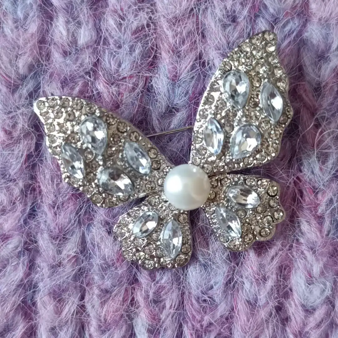 China Yarn for Open Cardigan (Sweater),Full-Zipper Cardigan (Sweater),Half-Zipper Cardigan (Sweater),Round Neck Pullover (Sweater),Crop Top Pullover (Sweater),Hoodie  (Sweater) Mossy Yarn Fancy Yarn Acrylic Recycled Polyester Nylon Wool Elastane purple+blue color buy from China wholesaler bulk order at wholesale price free worldwide shipping Alibaba