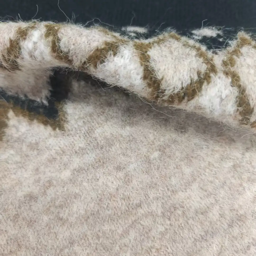 China Yarn for Men’s Vest (Sweater),Full-Zipper Cardigan (Sweater),Half-Zipper Cardigan (Sweater) Mossy Yarn Fancy Yarn Recycled Polyester Polyester Nylon Acrylic Wool Spandex Black,Brown color buy from China wholesaler bulk order at wholesale price free worldwide shipping Alibaba