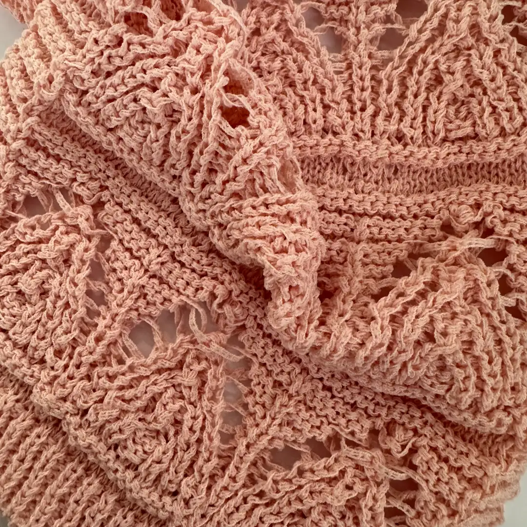 China Yarn for Ladies Vest (Sweater),Men’s Vest (Sweater),Open Cardigan (Sweater),Full-Zipper Cardigan (Sweater),Crew Neck Pullover (Sweater),Crop Top Pullover (Sweater) Core Filling Yarn Fancy Yarn Recycled Polyester Cotton Pink color buy from China wholesaler bulk order at wholesale price free worldwide shipping Alibaba