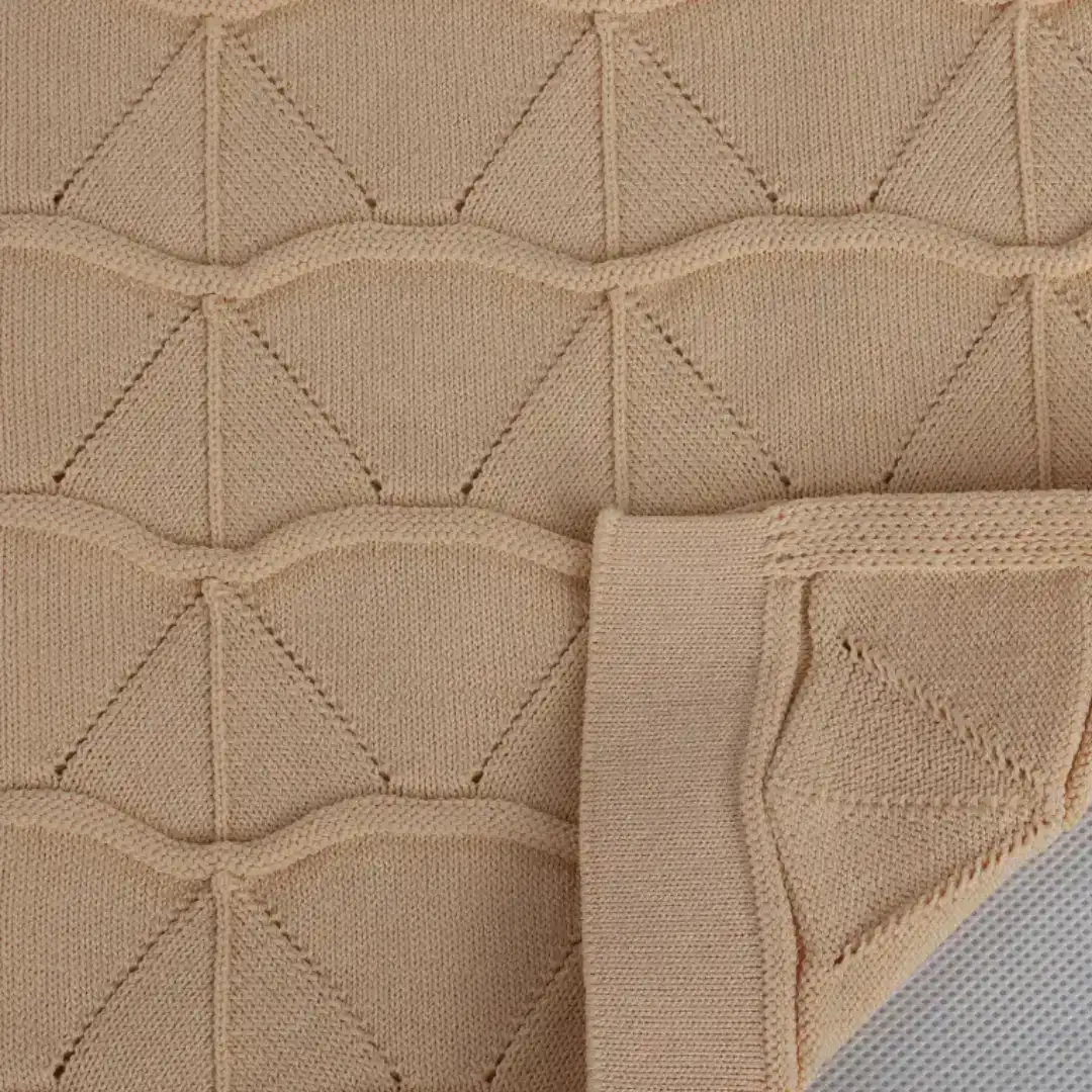 China Yarn for Ladies Vest (Sweater),Men’s Vest (Sweater),Half-Zipper Cardigan (Sweater),Round Neck Pullover (Sweater),Polo T-shirt (Sweater) Elastic Filament Filament FSC Vortex Viscose Nylon Taupe color buy from China wholesaler bulk order at wholesale price free worldwide shipping Alibaba