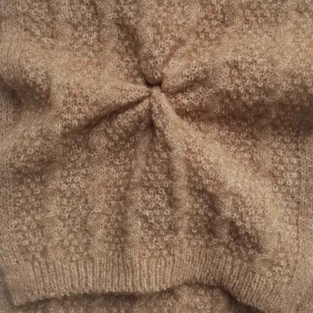 China Yarn for Men’s Vest (Sweater),Open Cardigan (Sweater),Half-Zipper Cardigan (Sweater),Round Neck Pullover (Sweater),Roll Neck Jumper (Sweater) Mossy Yarn Fancy Yarn Acrylic Recycled Polyester Spandex Beige/Grey color buy from China wholesaler bulk order at wholesale price free worldwide shipping Alibaba