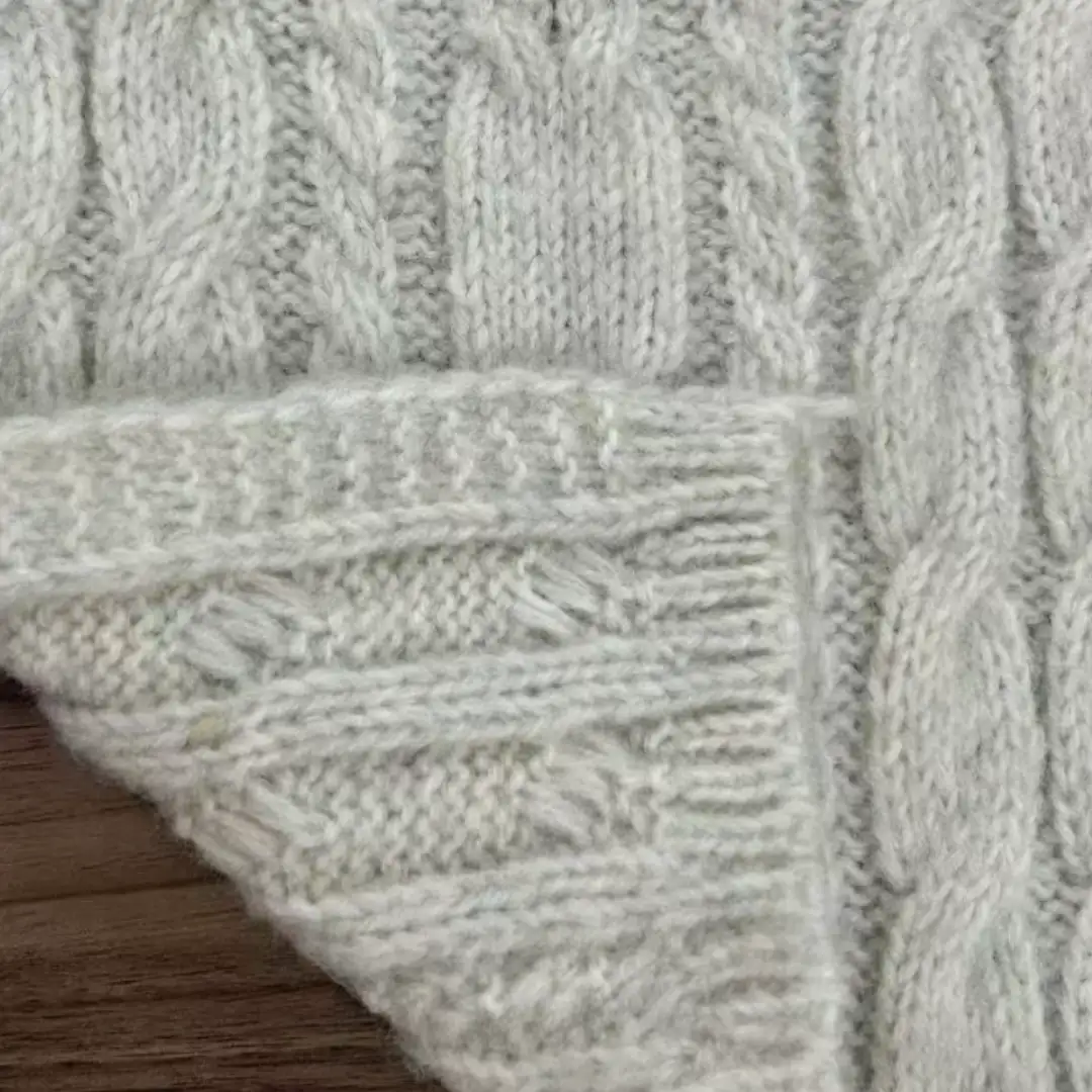 China Yarn for Men’s Vest (Sweater),Boys Collar Cardigan (Sweater),Mens V-Neck Jumper (Sweater),Mens Patch Pockets Loose Cardigan (Sweater),Womens Drop Shoulder Roll Neck Jumper (Sweater),Mens Shawl Collar Cardigan (Sweater) Air Spun Yarn Fancy Yarn Wool Polyester Recycled Polyester White color buy from China wholesaler bulk order at wholesale price free worldwide shipping Alibaba