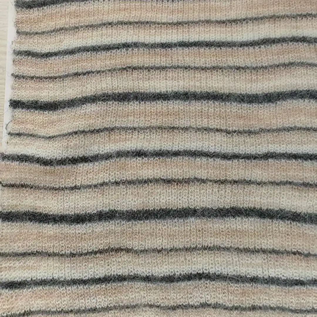 China Yarn for Open Cardigan (Sweater),Full-Zipper Cardigan (Sweater),Half-Zipper Cardigan (Sweater),Shirt Long Sleeve Button (Sweater) Mossy Yarn Fancy Yarn Nylon Wool Alpaca white，black color buy from China wholesaler bulk order at wholesale price free worldwide shipping Alibaba