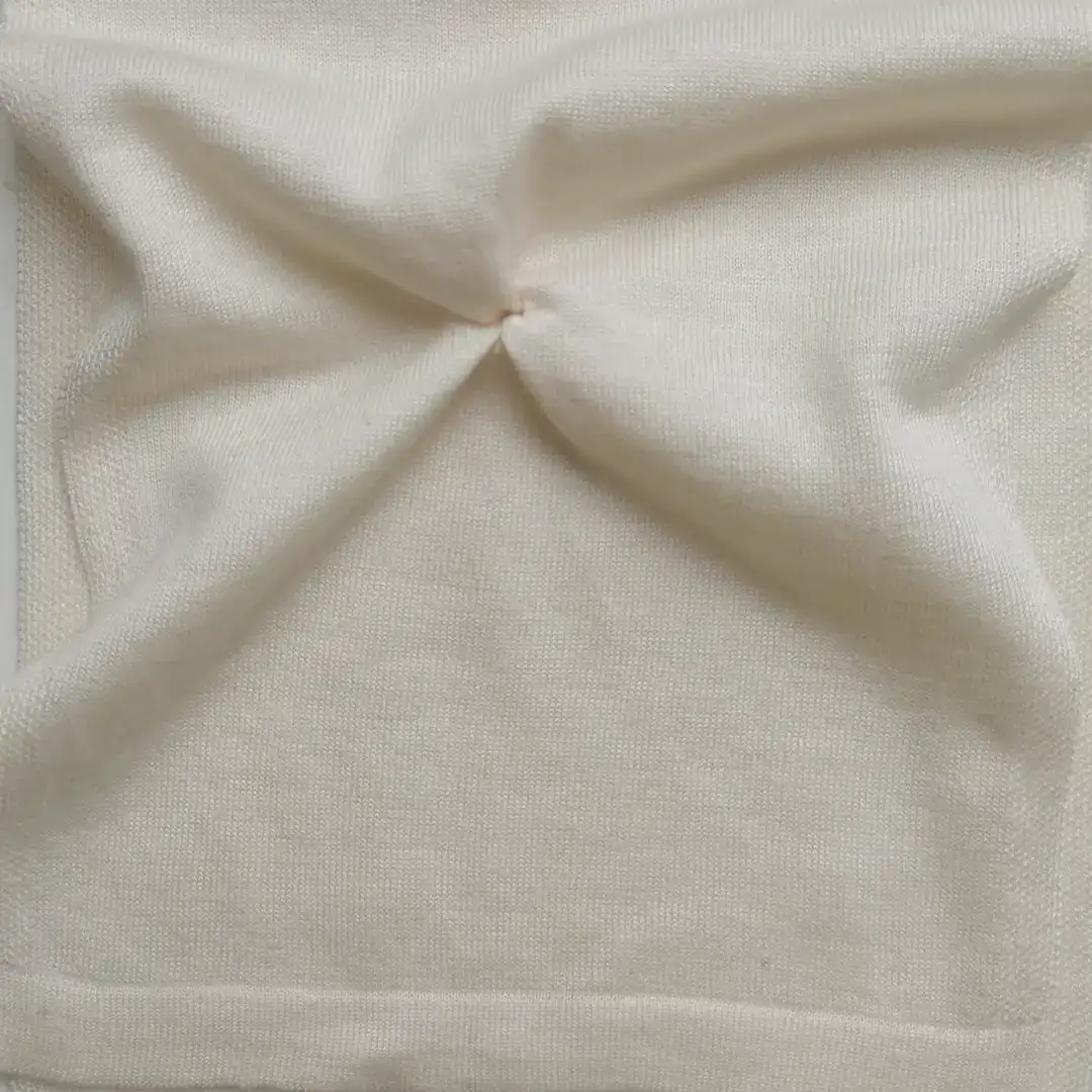 China Yarn for Ladies Vest (Sweater),Open Cardigan (Sweater),Crop Top Pullover (Sweater),Polo T-shirt (Sweater),Kids Crew-Neck Cardigan (Sweater),Roll Neck Jumper (Sweater) Worsted Spun Regular Yarn Silk Cashmere Cream color buy from China wholesaler bulk order at wholesale price free worldwide shipping Alibaba