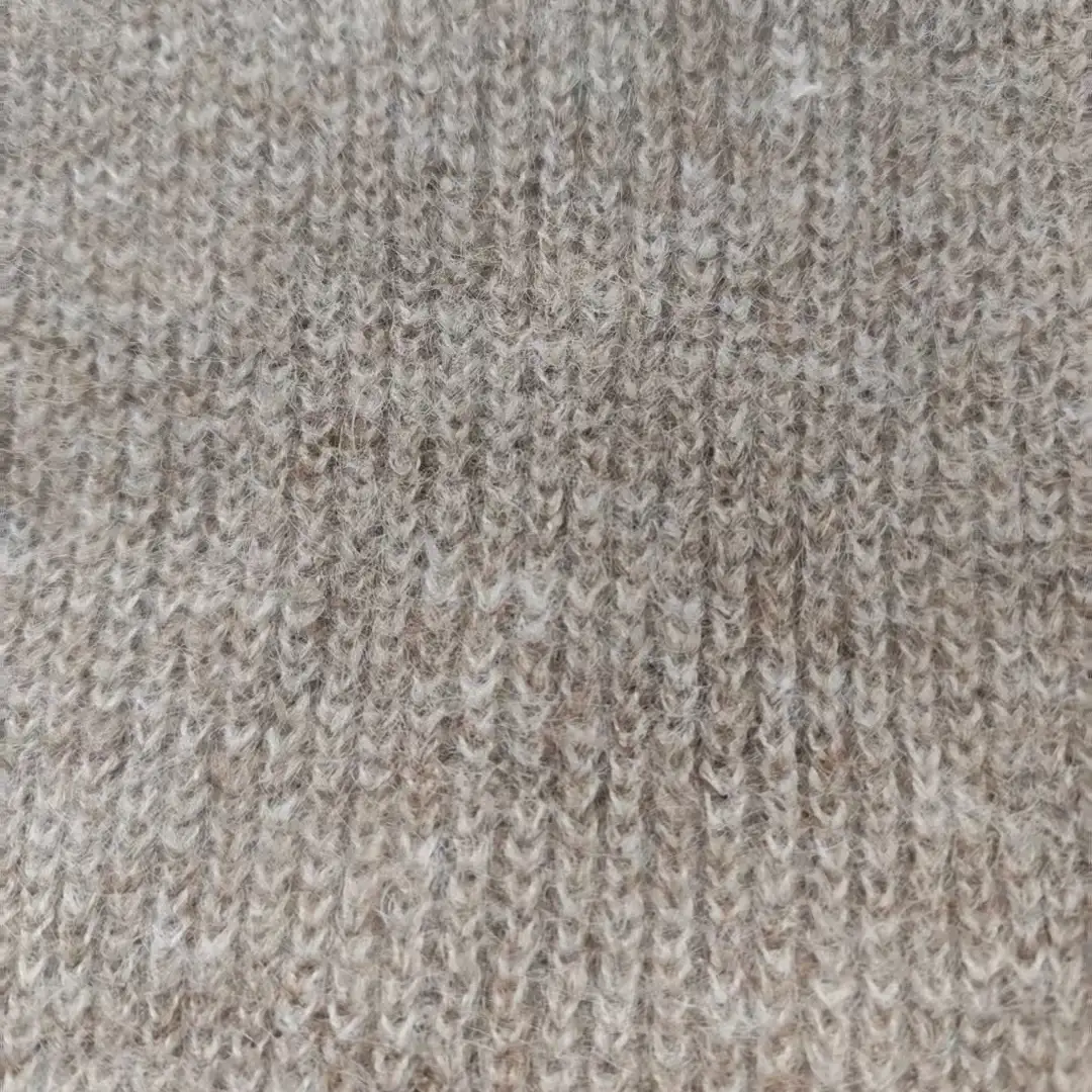 China Yarn for Men’s Vest (Sweater),Half-Zipper Cardigan (Sweater),Shirt Long Sleeve Button (Sweater),Shirt Long Sleeve Zipper (Sweater) Mossy Yarn Fancy Yarn Wool Recycled Polyester Polyester Nylon Spandex brown，Green color buy from China wholesaler bulk order at wholesale price free worldwide shipping Alibaba