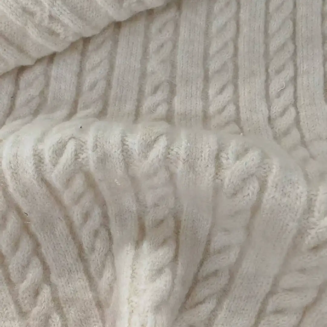 China Yarn for Men’s Vest (Sweater),Open Cardigan (Sweater),Full-Zipper Cardigan (Sweater),Half-Zipper Cardigan (Sweater) Mossy Yarn Fancy Yarn Recycled Polyester Polyester Spandex cream-coloured color buy from China wholesaler bulk order at wholesale price free worldwide shipping Alibaba