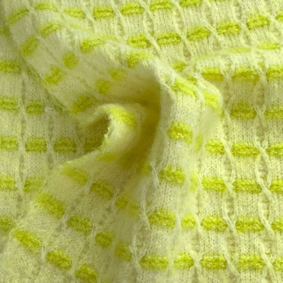 China Yarn for Ladies Vest (Sweater),Men’s Vest (Sweater),Open Cardigan (Sweater),Full-Zipper Cardigan (Sweater),Round Neck Pullover (Sweater),Crew Neck Pullover (Sweater),Crop Top Pullover (Sweater),Polo T-shirt (Sweater) Mossy Yarn Fancy Yarn Recycled Polyester Nylon Wool Spandex Green color buy from China wholesaler bulk order at wholesale price free worldwide shipping Alibaba