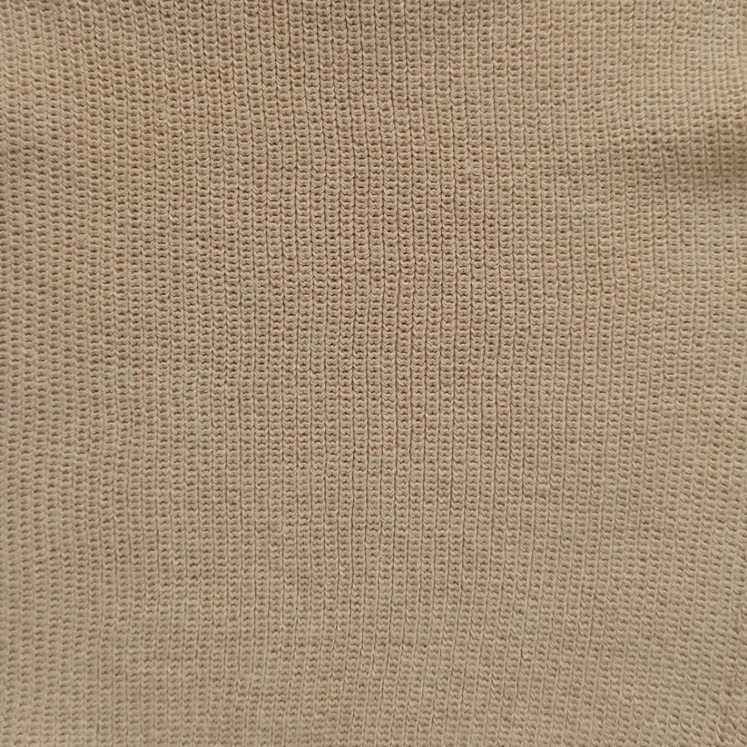 China Yarn for Ladies Vest (Sweater),Men’s Vest (Sweater),Crew Neck Pullover (Sweater),Crop Top Pullover (Sweater),Polo T-shirt (Sweater),V-Neck Button Down Vest (Sweater) Ring Spun Regular Yarn Cotton khaki/Purple/Cyan color buy from China wholesaler bulk order at wholesale price free worldwide shipping Alibaba