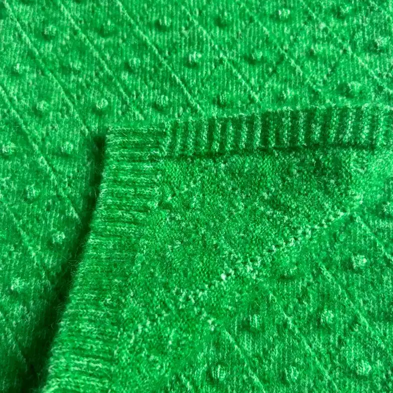 China Yarn for Ladies Vest (Sweater),Men’s Vest (Sweater),Open Cardigan (Sweater),Shirt Long Sleeve Zipper (Sweater),Shirt Half Sleeve Zipper (Sweater),Round Neck Pullover (Sweater) Mossy Yarn Fancy Yarn Polyester Merino Wool Alpaca Spandex 绿色 color buy from China wholesaler bulk order at wholesale price free worldwide shipping Alibaba