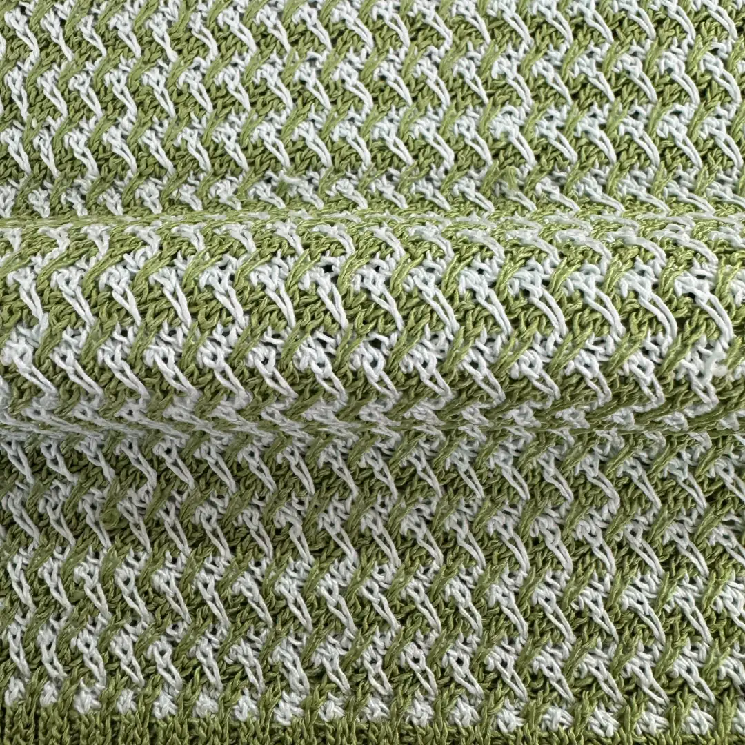 China Yarn for Ladies Vest (Sweater),Men’s Vest (Sweater),Shirt Long Sleeve Button (Sweater),Crew Neck Pullover (Sweater),Crop Top Pullover (Sweater),T-shirt (Sweater),Polo T-shirt (Sweater) Core Spun Yarn Regular Yarn Viscose Polyester Paper Green color buy from China wholesaler bulk order at wholesale price free worldwide shipping Alibaba