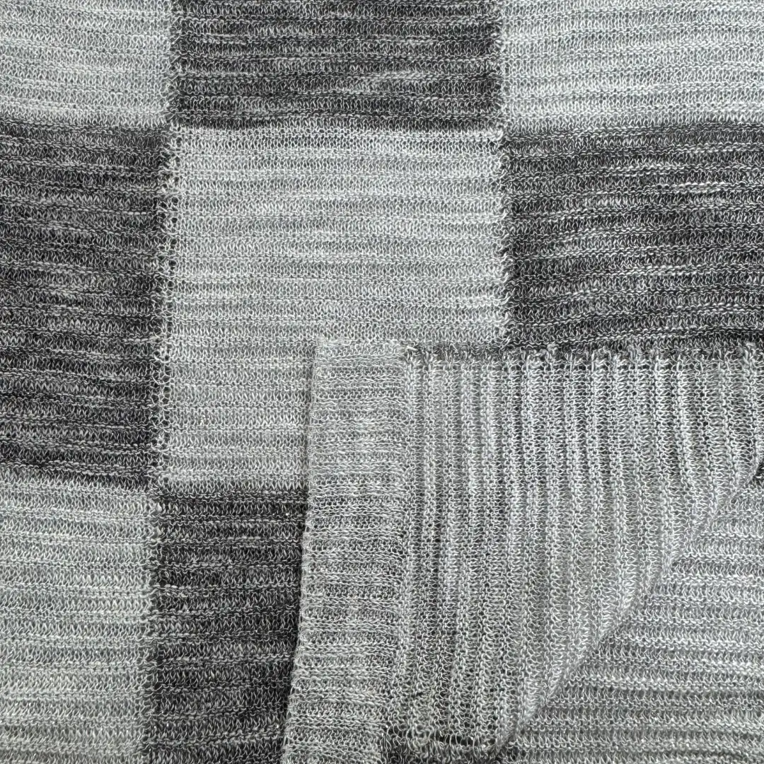 China Yarn for Crop Top Pullover (Sweater),T-shirt (Sweater),Polo T-shirt (Sweater),Dresses (Pullover) (Sweater) Lurex Lurex Viscose Lyocell Polyester Metallic Gold Gray color buy from China wholesaler bulk order at wholesale price free worldwide shipping Alibaba