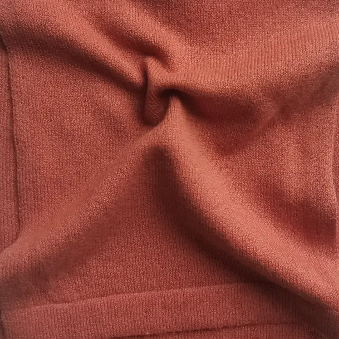 China Yarn for Ladies Vest (Sweater),Men’s Vest (Sweater),Full-Zipper Cardigan (Sweater),Knitted Jacket (Sweater) Worsted Spun Regular Yarn BCI Cotton RWS Wool Brown color buy from China wholesaler bulk order at wholesale price free worldwide shipping Alibaba