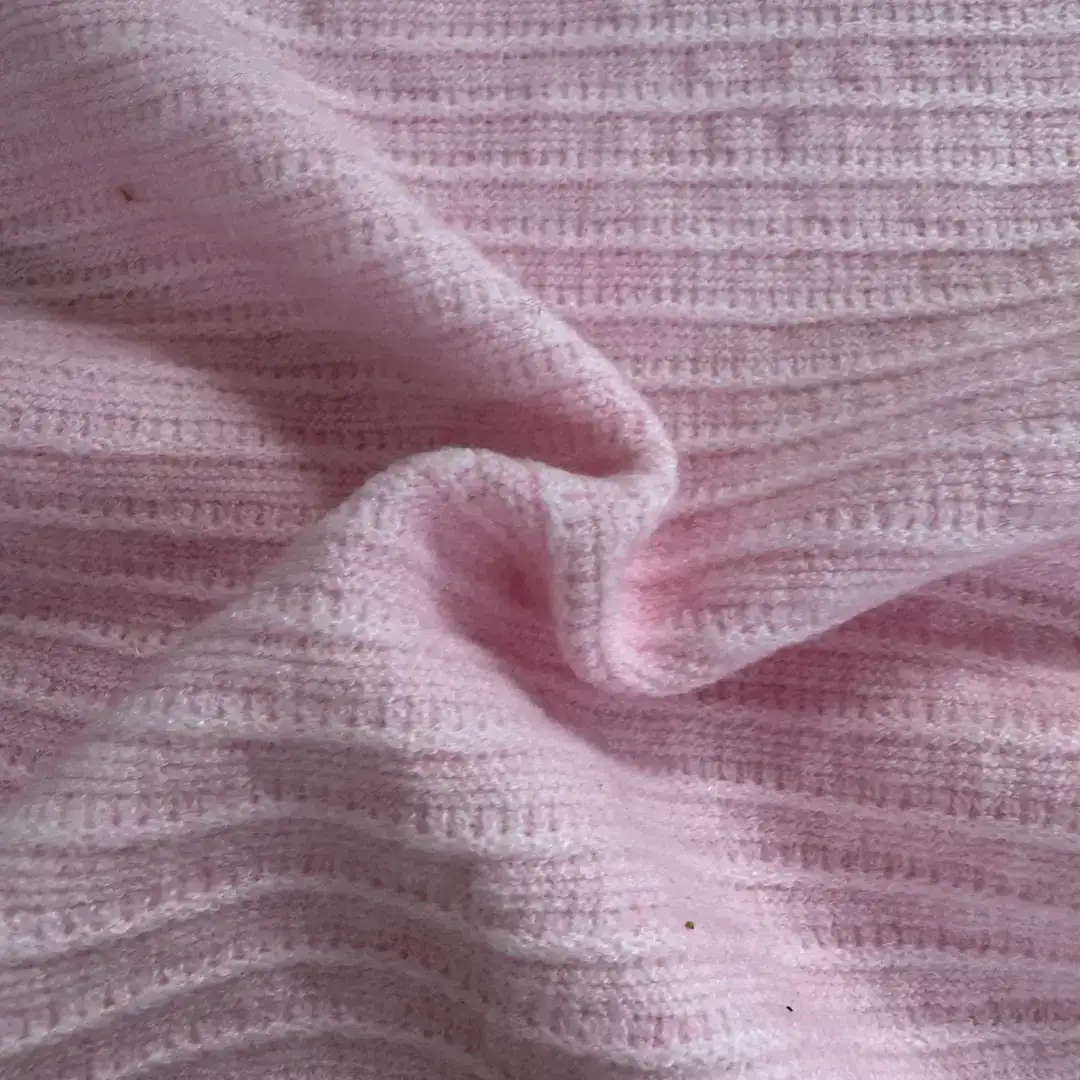 China Yarn for Open Cardigan (Sweater),Half-Zipper Cardigan (Sweater),Crop Top Pullover (Sweater),Polo T-shirt (Sweater),Tie-Front Top (Sweater) Core Spun Yarn Regular Yarn Polyester Nylon pink/Red color buy from China wholesaler bulk order at wholesale price free worldwide shipping Alibaba