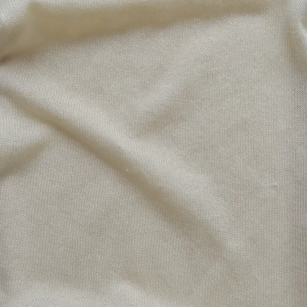 China Yarn for Ladies Vest (Sweater),Men’s Vest (Sweater),Round Neck Pullover (Sweater),Polo T-shirt (Sweater),Kids Crew-Neck Cardigan (Sweater) Worsted Spun Regular Yarn Cotton Lyocell 13-1008TCX Light Beige color buy from China wholesaler bulk order at wholesale price free worldwide shipping Alibaba