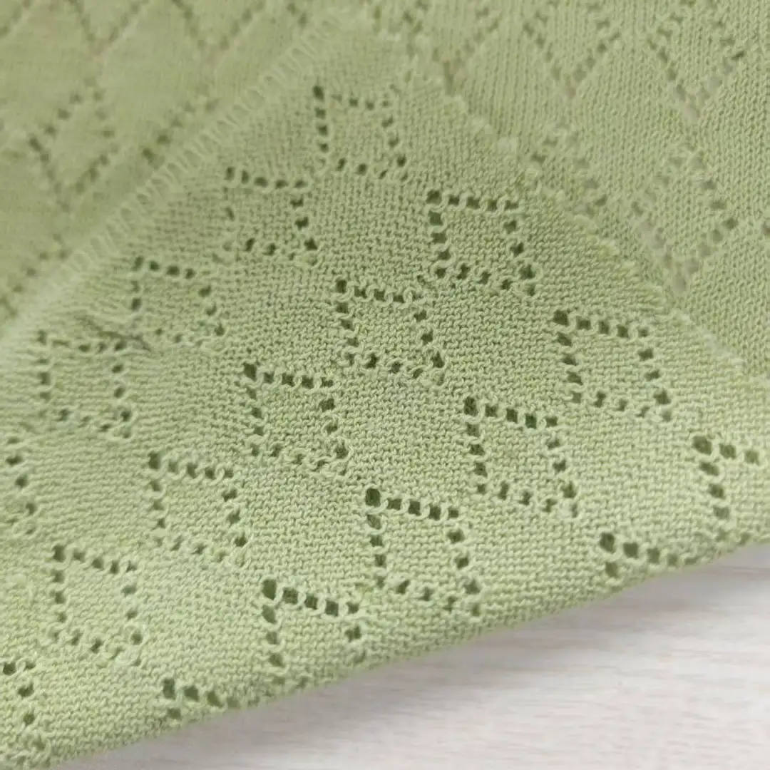 China Yarn for T-shirt (Sweater),Polo T-shirt (Sweater),Dresses (Cardigan Open) (Sweater),Women's Pants (Sweater),Skirt (Sweater) Semi-Worsted Spun Regular Yarn Linen Silk Acrylic Recycled Polyester Green color buy from China wholesaler bulk order at wholesale price free worldwide shipping Alibaba