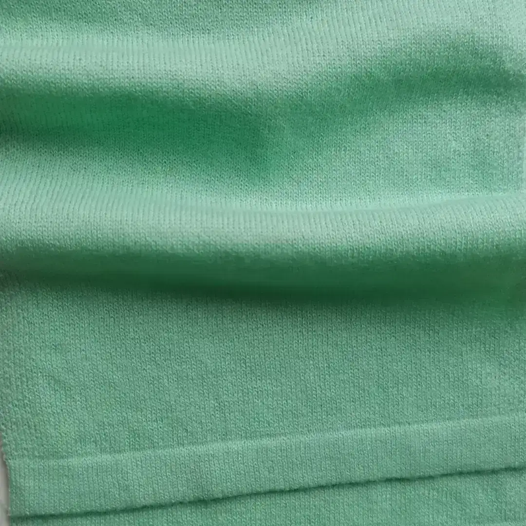 China Yarn for Ladies Vest (Sweater),Full-Zipper Cardigan (Sweater),Polo T-shirt (Sweater),Roll Neck Jumper (Sweater),U-Neck Cardigan (Sweater) Worsted Spun Regular Yarn RWS Wool POLYLANA Green color buy from China wholesaler bulk order at wholesale price free worldwide shipping Alibaba