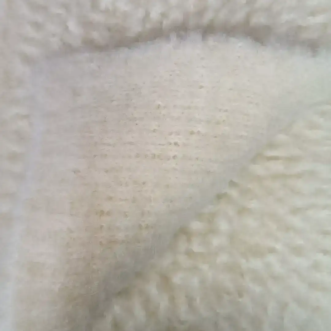 China Yarn for Ladies Vest (Sweater),Men’s Vest (Sweater),Open Cardigan (Sweater),Full-Zipper Cardigan (Sweater),Half-Zipper Cardigan (Sweater),Shirt Long Sleeve Button (Sweater) Boucle Yarn Fancy Yarn Polyester Acrylic Nylon Wool white，Gray color buy from China wholesaler bulk order at wholesale price free worldwide shipping Alibaba