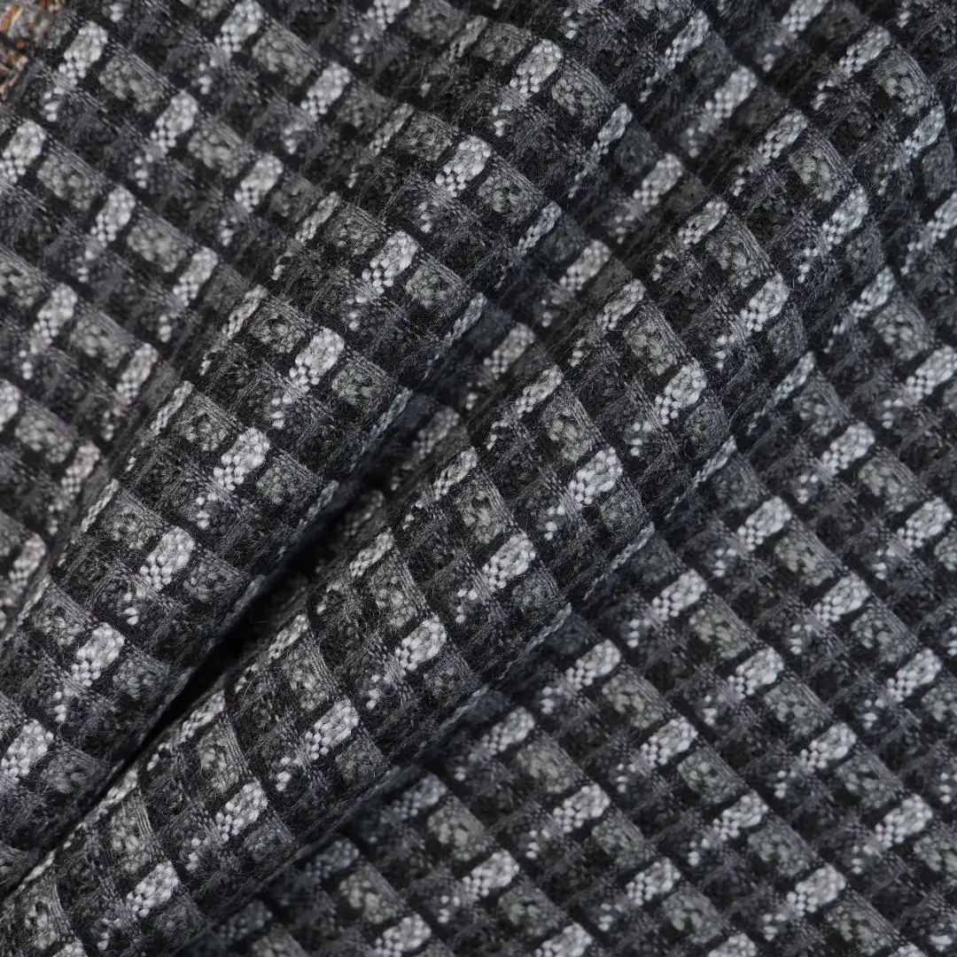 China Fabric for Jackets,Overcoat Chanel-Style Fabric Woolen Polyester Wool BLACK WHITE color buy from China wholesaler bulk order at wholesale price free worldwide shipping Alibaba
