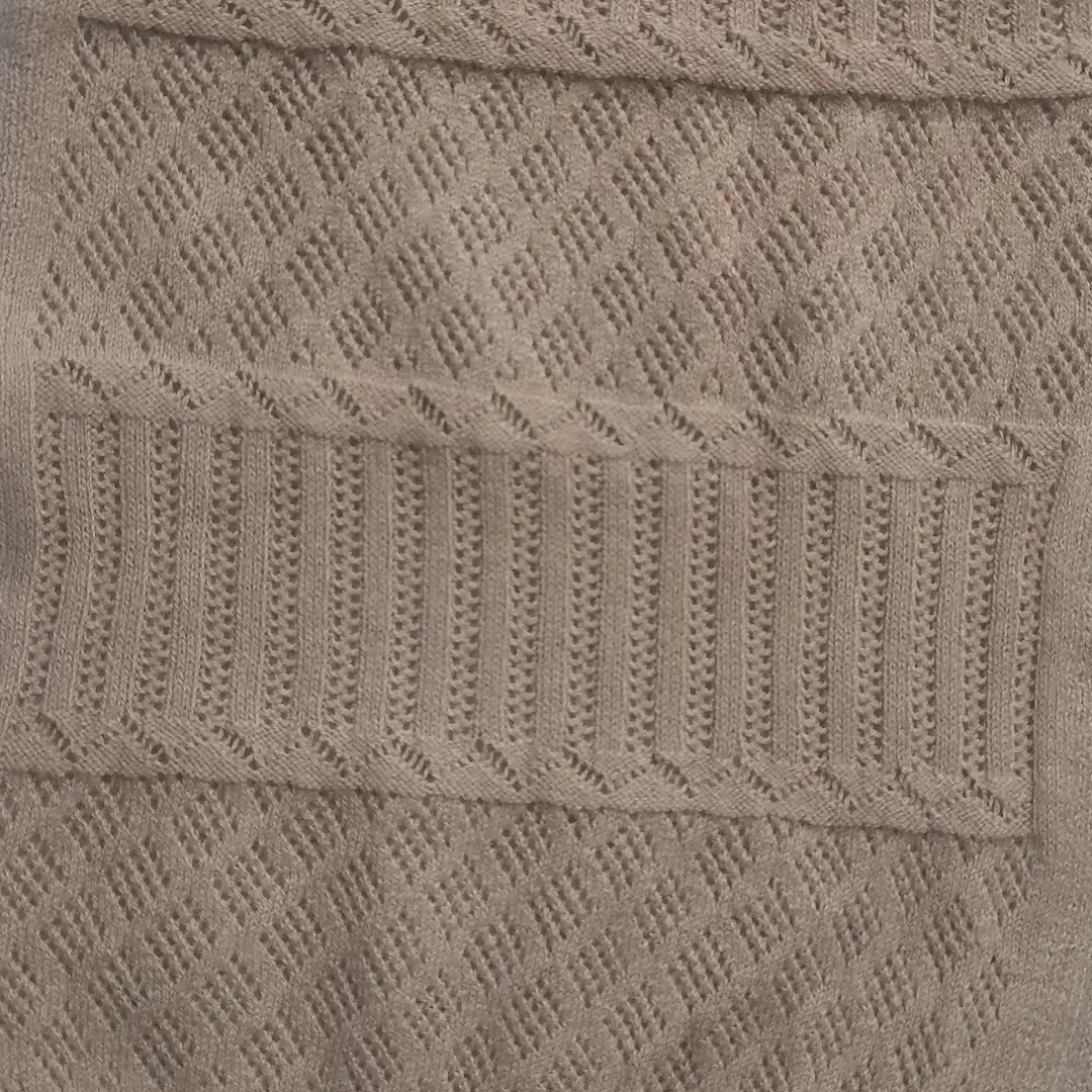 China Yarn for Ladies Vest (Sweater),Men’s Vest (Sweater),Open Cardigan (Sweater),Knitted Jacket (Sweater),Round Neck Pullover (Sweater),Crew Neck Pullover (Sweater),U-Neck Cardigan (Sweater),Kids V-Neck Cardigan (Sweater) Semi-Worsted Spun Regular Yarn Cotton Cashmere 16-1105TCX(B2207） color buy from China wholesaler bulk order at wholesale price free worldwide shipping Alibaba