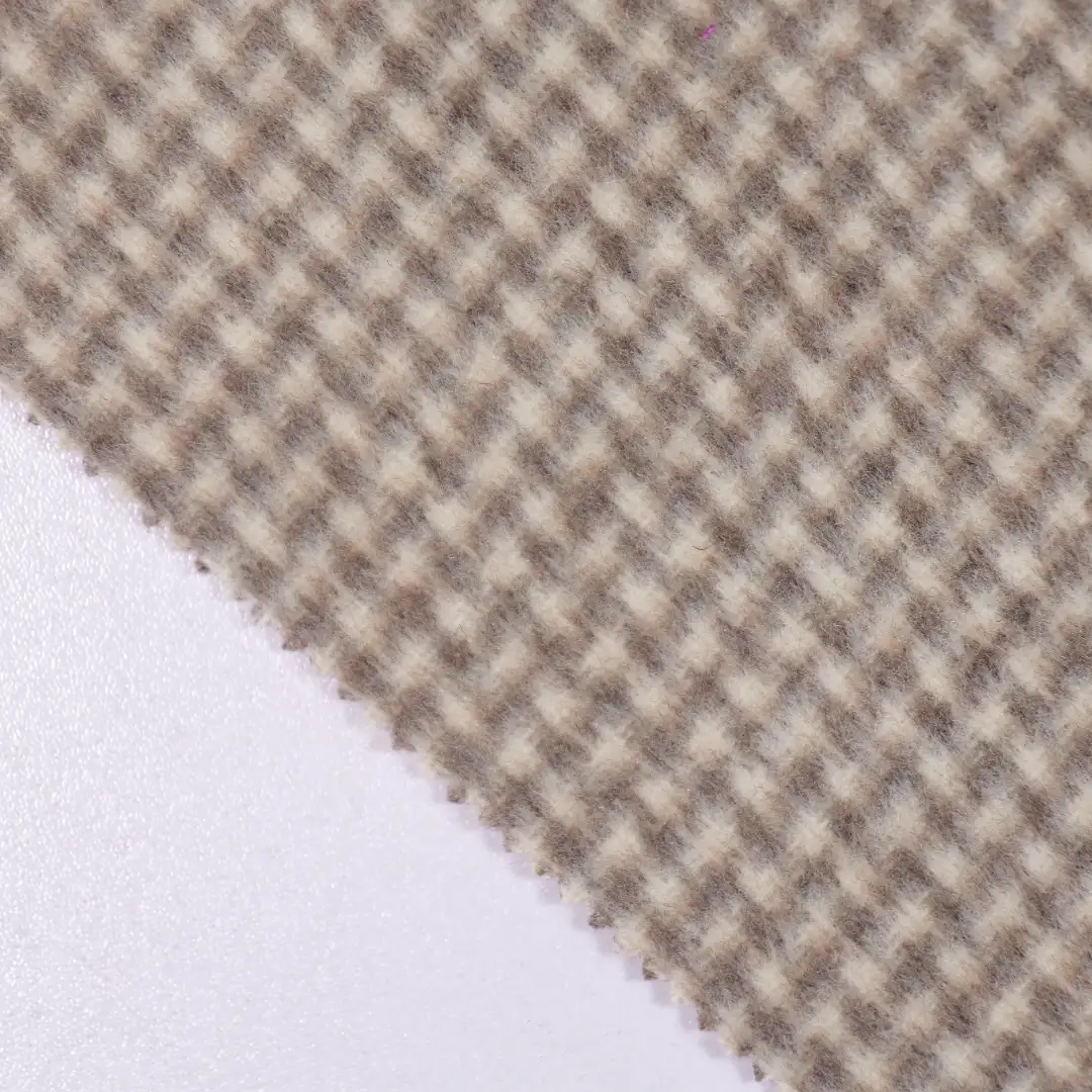 China Fabric for Trench Coat,Overcoat Yarn Dyed Check Woven Blended Fabric Polyester LIGHT COFFEE color buy from China wholesaler bulk order at wholesale price free worldwide shipping Alibaba
