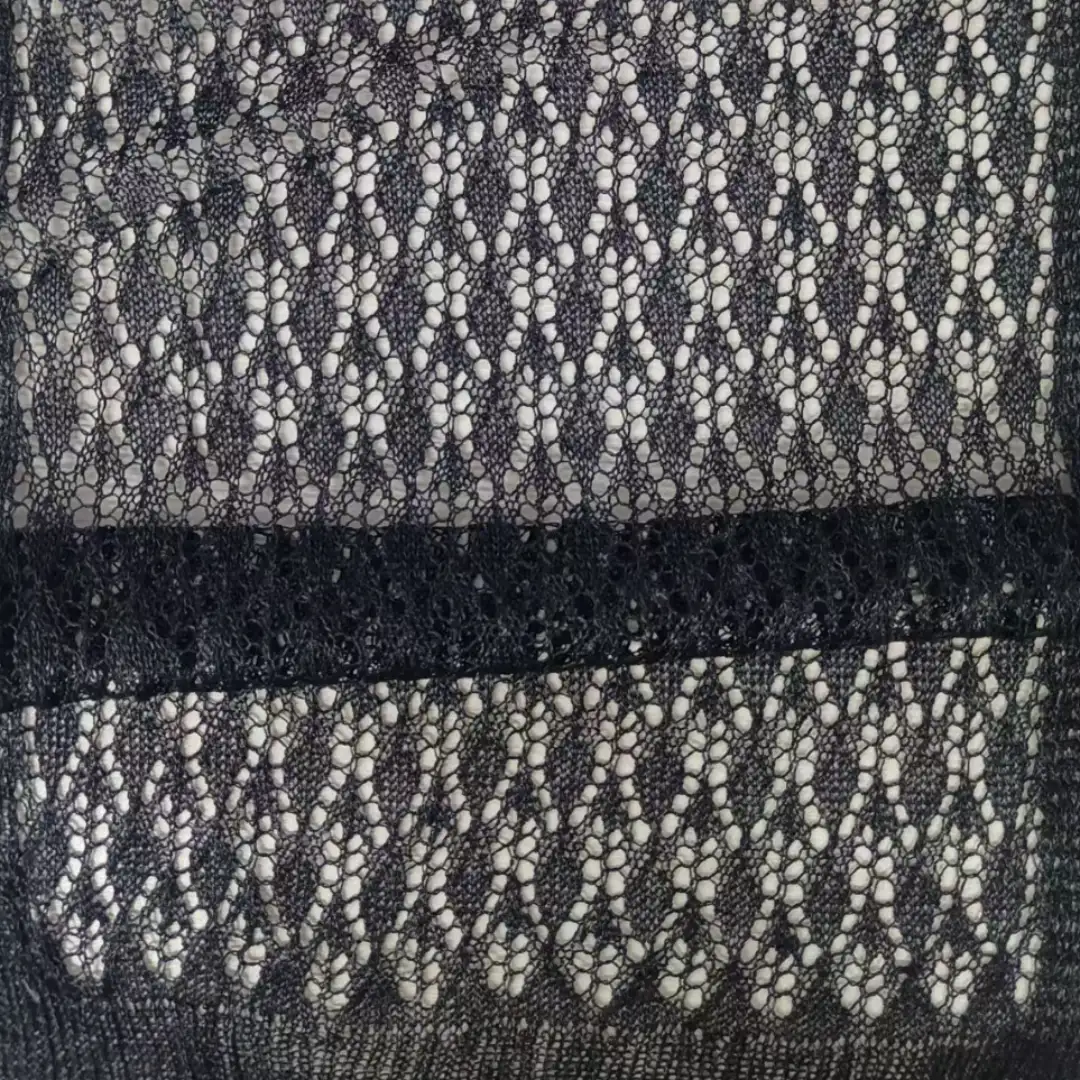 China Yarn for Ladies Vest (Sweater),Men’s Vest (Sweater),Open Cardigan (Sweater),Full-Zipper Cardigan (Sweater),Half-Zipper Cardigan (Sweater),Shirt Long Sleeve Button (Sweater) Core Spun Yarn Regular Yarn Viscose Polyester black color buy from China wholesaler bulk order at wholesale price free worldwide shipping Alibaba