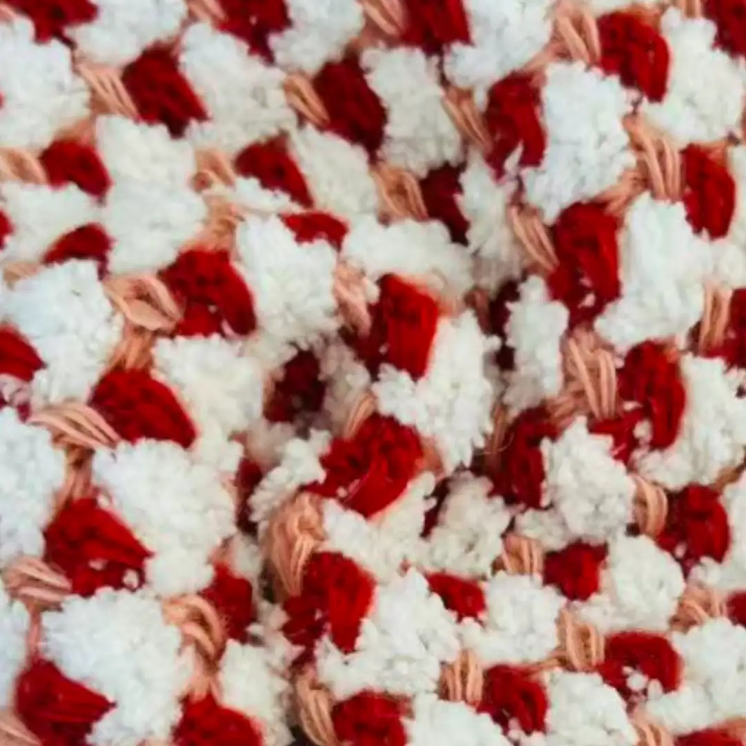 China Yarn for Open Cardigan (Sweater),Roll Neck Jumper (Sweater),U-Neck Cardigan (Sweater) Mossy Yarn Fancy Yarn Recycled Polyester off-white color buy from China wholesaler bulk order at wholesale price free worldwide shipping Alibaba