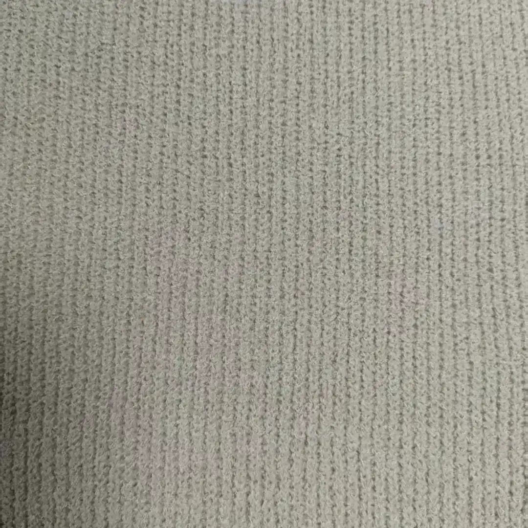 China Yarn for Ladies Vest (Sweater),Men’s Vest (Sweater),Open Cardigan (Sweater),Full-Zipper Cardigan (Sweater),Half-Zipper Cardigan (Sweater),Shirt Long Sleeve Button (Sweater),Shirt Long Sleeve Zipper (Sweater),Shirt Half Sleeve Button (Sweater) Feather Yarn Fancy Yarn Polyester 米杏（beige） color buy from China wholesaler bulk order at wholesale price free worldwide shipping Alibaba