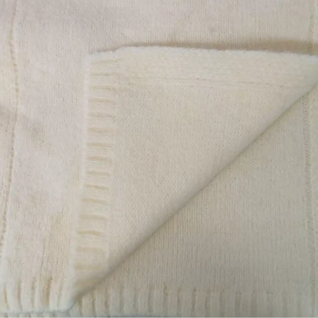 China Yarn for Ladies Vest (Sweater),Men’s Vest (Sweater),Open Cardigan (Sweater),Full-Zipper Cardigan (Sweater),Half-Zipper Cardigan (Sweater),Shirt Long Sleeve Button (Sweater) Mossy Yarn Fancy Yarn Recycled Polyester Nylon Acrylic Alpaca Spandex creamy white color buy from China wholesaler bulk order at wholesale price free worldwide shipping Alibaba