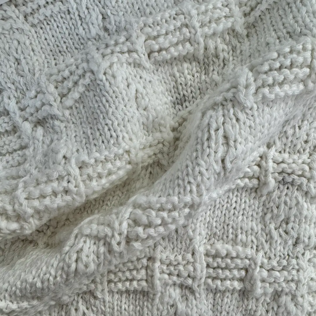 China Yarn for Ladies Vest (Sweater),Men’s Vest (Sweater),Open Cardigan (Sweater),Half-Zipper Cardigan (Sweater),Crew Neck Pullover (Sweater),Crop Top Pullover (Sweater) Core Filling Yarn Fancy Yarn Cotton Polyester Linen White color buy from China wholesaler bulk order at wholesale price free worldwide shipping Alibaba