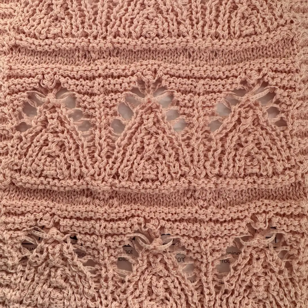 China Yarn for Ladies Vest (Sweater),Men’s Vest (Sweater),Open Cardigan (Sweater),Full-Zipper Cardigan (Sweater),Crew Neck Pullover (Sweater),Crop Top Pullover (Sweater) Core Filling Yarn Fancy Yarn Recycled Polyester Cotton Pink color buy from China wholesaler bulk order at wholesale price free worldwide shipping Alibaba