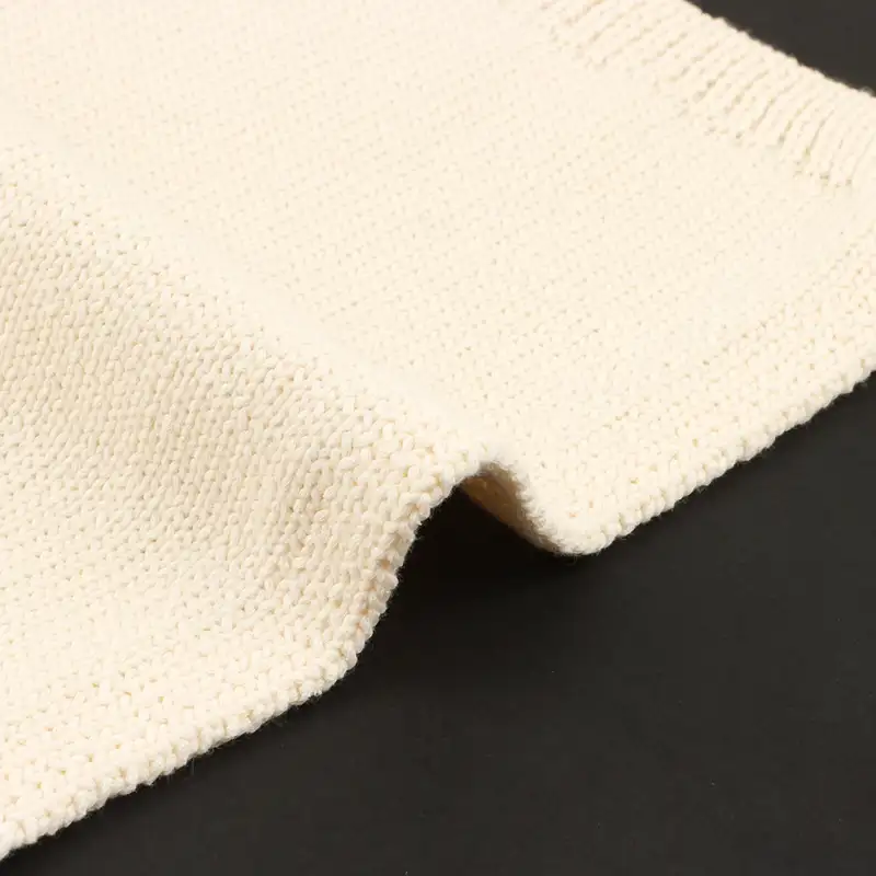 China Yarn for Ladies Vest (Sweater),Crop Top Pullover (Sweater),Dresses (Cardigan Button) (Sweater) Core Filling Yarn Fancy Yarn Polyester Blue Whith White color buy from China wholesaler bulk order at wholesale price free worldwide shipping Alibaba