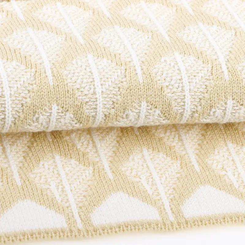 China Yarn for Ladies Vest (Sweater),Men’s Vest (Sweater),Open Cardigan (Sweater) Core Spun Yarn Regular Yarn Viscose PBT prime white color buy from China wholesaler bulk order at wholesale price free worldwide shipping Alibaba