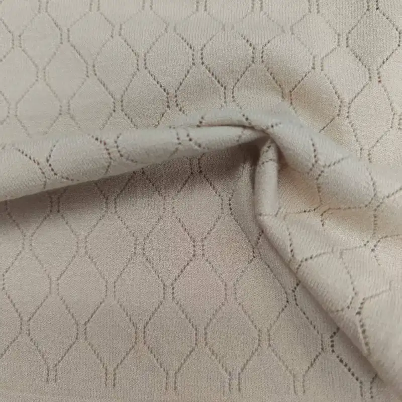 China Yarn for Open Cardigan (Sweater) Ring Spun Regular Yarn Lenzing Viscose Polyester 米白 color buy from China wholesaler bulk order at wholesale price free worldwide shipping Alibaba