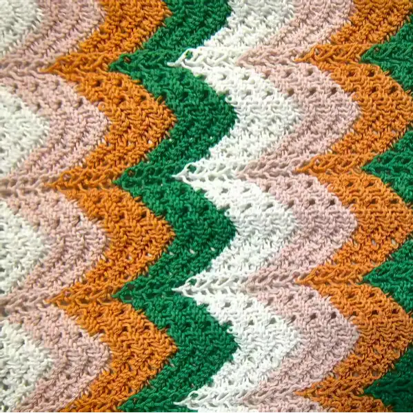 China Yarn for Open Cardigan (Sweater),Round Neck Pullover (Sweater),Crew Neck Pullover (Sweater),Crop Top Pullover (Sweater) Semi-Worsted Spun Regular Yarn Recycled Polyester BCI Cotton 定制 color buy from China wholesaler bulk order at wholesale price free worldwide shipping Alibaba